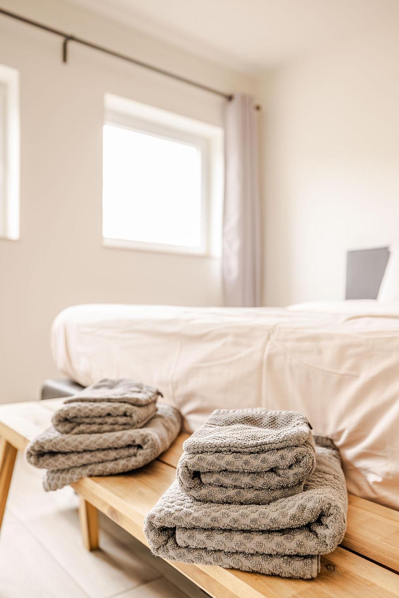 Apartment Red Rabbit Tourist And Business Flats - I & Ii Zele